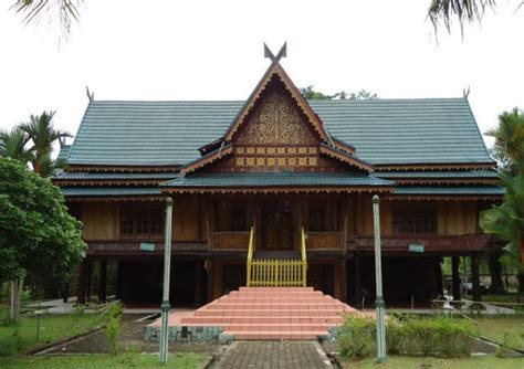 Rumah Adat Jambi Nama Gambar Keunikan Dan Penjelasan