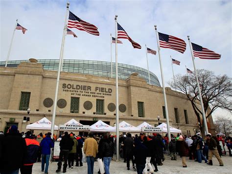 Iconic NFL Stadiums | Travel Channel