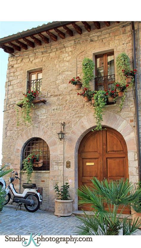 Italian House Italian Homes Exterior Tuscan House Mediterranean Homes