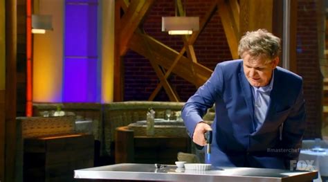 MASTERCHEF nhí tiểu hot girl ra về vì quá tự tin MASTERCHEF nhi tieu hot girl ra ve vi qua