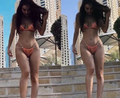 5 Hot Sexy Elisabeth Lund Bikini Pics