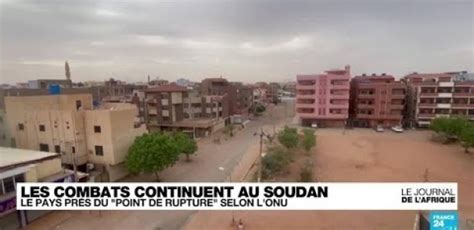 Raids Aériens Tirs Et Explosions à Khartoum Le Soudan Au Bord Dune