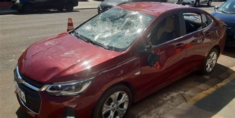 Motorista De Aplicativo é Agredido E Tem Carro Destruído Após Briga Com