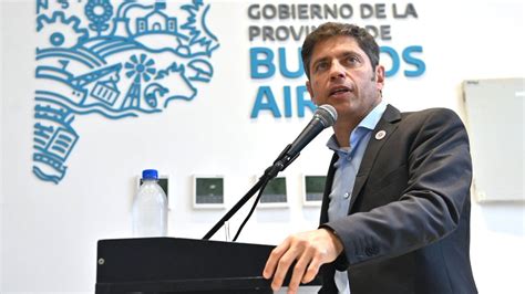 Axel Kicillof volvió a cuestionar la Ley Ómnibus y apuntó a Milei por