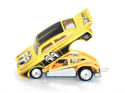 Hot Wheels Mooneyes Volkswagen Fastback Loose Cars