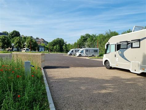 Aire De Stationnement Camping Car De Ch Teau Chinon La Bourgogne