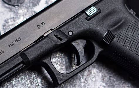 Glock 17 Problems Expert Tips For Troubleshooting Craft Holsters