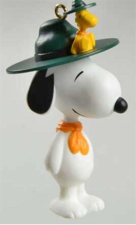 Spotlight On Snoopy Beagle Scout Snoopy Beagle Snoopy And Woodstock