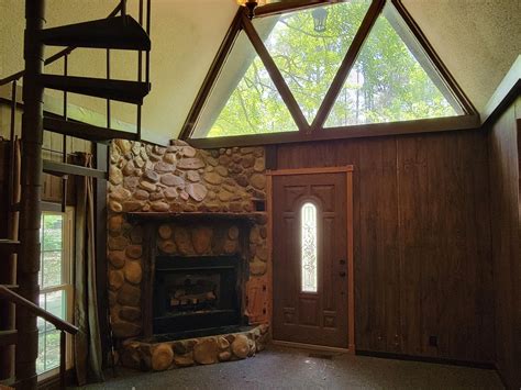 Under $150K Sunday - 1982 Georgia A-Frame Cabin For Sale $135K - Old