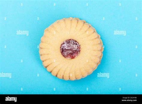 Jammie Dodger Biscuits Hi Res Stock Photography And Images Alamy