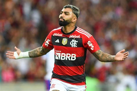 Gabigol só deve chegar ao Palmeiras em 2025 diz jornalista