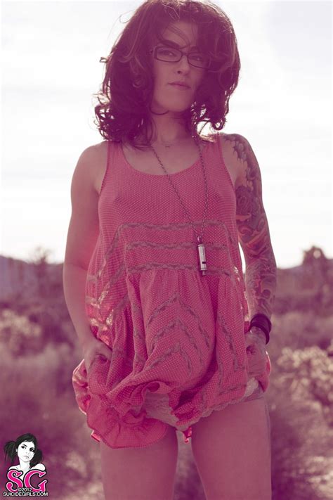 Naked Olivia Black Added By Pepelepu