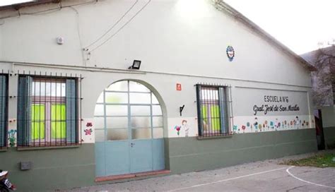 Un Paro De Auxiliares Afecta Este Martes El Dictado De Clases En