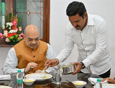 Times Algebra On Twitter Pics Of The Day Amit Shah Meets BY