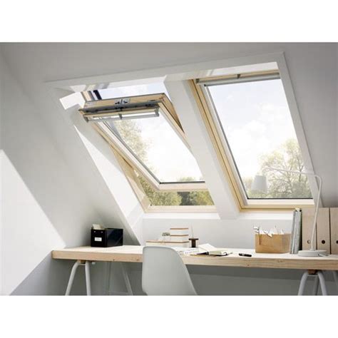 VELUX GGL UK08 Standard Ouverture Par Rotation 134x140 Cm Travaux