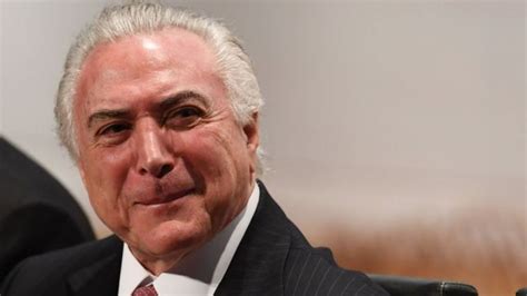 Denúncia contra Temer é rejeitada em comissão da Câmara veja próximos