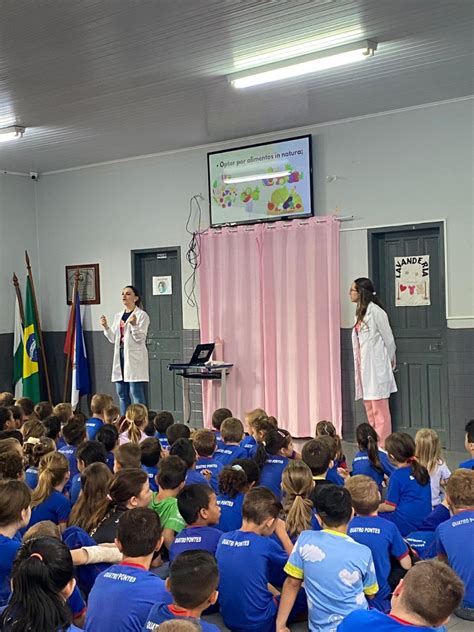 Palestra Alusiva Ao Dia Mundial Da Alimentação é Ministrada Na Escola