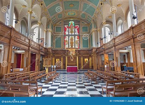 London Great Britain September 16 2017 The Nave Of Church St