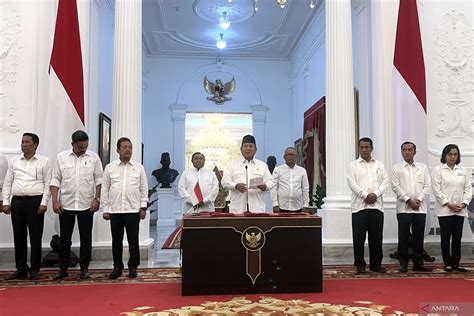 Presiden Prabowo Teken Perpres Tentang Tujuh Kemenko Antara News