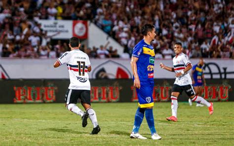 torcida no Arruda Santa Cruz elimina o City e encara clássico na