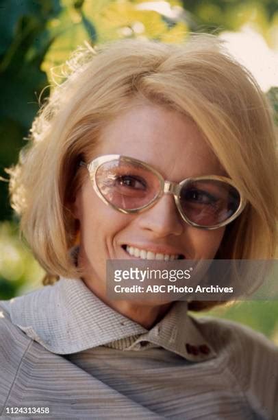 Angie Dickinson 1971 Photos And Premium High Res Pictures Getty Images