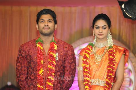 Allu Arjun Sneha Reddy Wedding Reception Photos ~ Cinindya