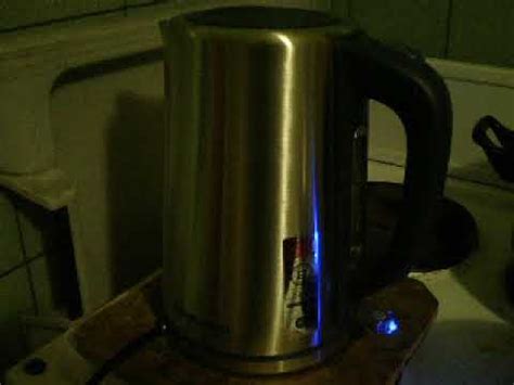 Электрический чайник REDMOND RK M1441 кипячение - YouTube