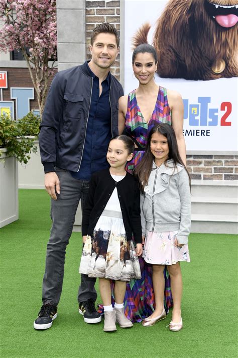 Roselyn Sanchez And Eric Winter