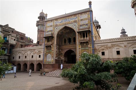 The Wazir Khan Mosque In Lahore The Silk Road