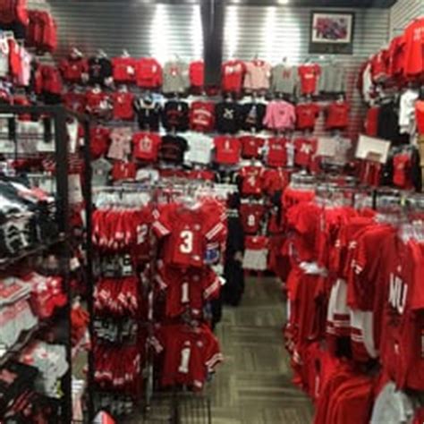 Husker Hounds - 36 Photos & 10 Reviews - Sports Wear - 3003 S 84th St ...