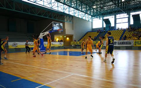 Lamezia Basket Vince In Rimonta Contro Montegranaro Oggi La Sfida