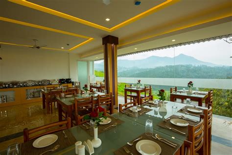 The Lake View Resort Munnar Munnar INR 610 OFF ( ̶3̶0̶0̶0̶ ) Resort ...