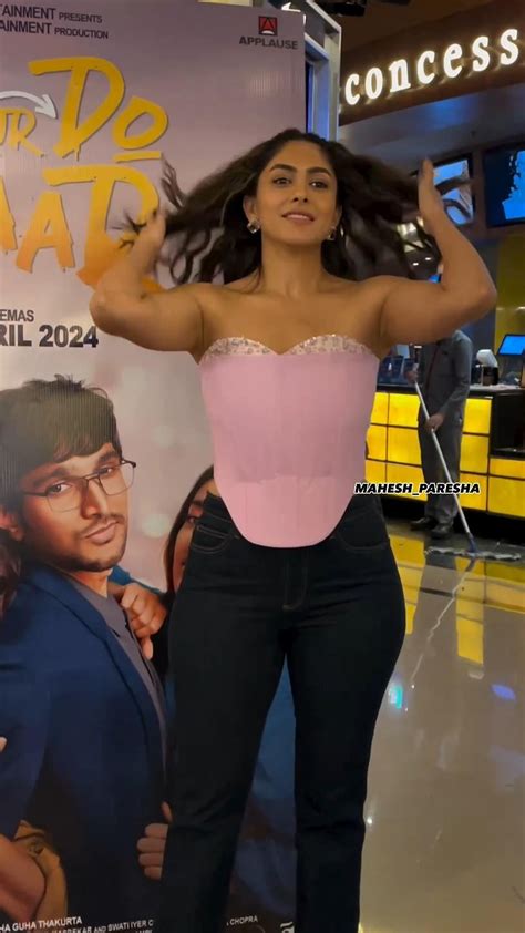 Mrunal Thakur Sexy Sweaty Armpits Rmrunalthakurfans