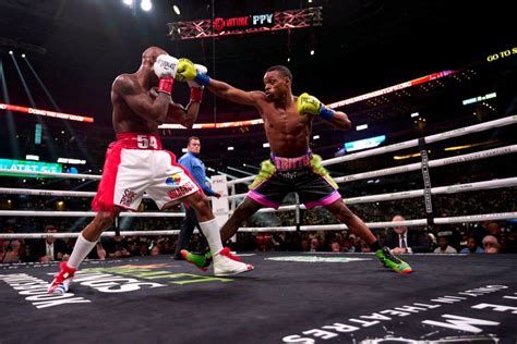 Errol Spence Jr Defeats Yordenis Ugas By Knockout Keeps Undefeated