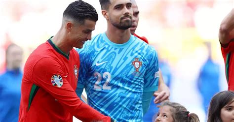 Cristiano Ronaldo Euro Cristiano Ronaldo A Fait Le Bonheur D