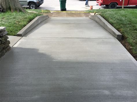 Concrete Driveway Gallery | MRC Concrete, LLC
