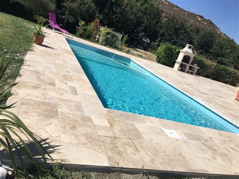 Terrasse Et Contour De Piscine En Travertin Contemporary Swimming