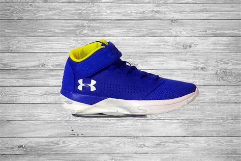 Zapatilla Baloncesto Ni O Azul Under Armour Get B Zee Basketspirit