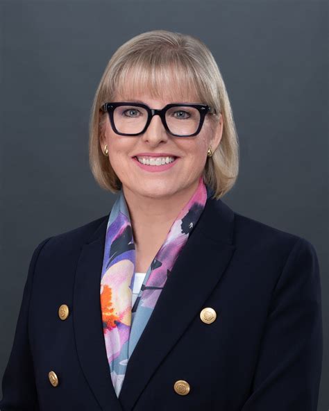 Bio Sally Leake