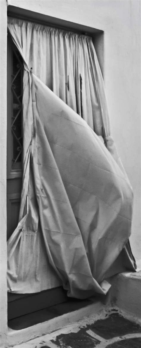 Photography | escape from a bankrupt state