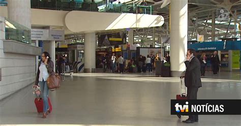 Trabalhadores Do Aeroporto De Lisboa Em Greve A 4 De Maio Tvi Notícias