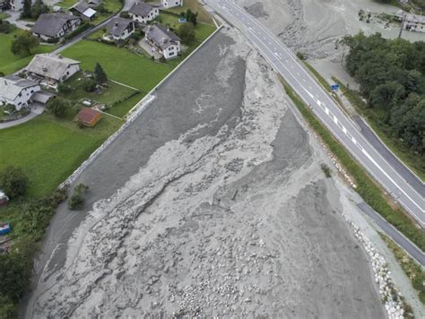 Landslide In Bondo Switzerland Leaves At Least 14 People Missing