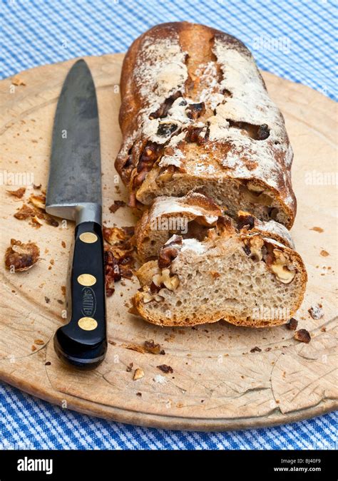 Kitchen Breadboard Hi Res Stock Photography And Images Alamy