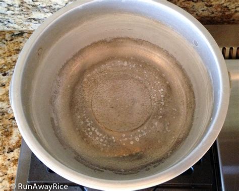 How To Clean A Stained Steamer With One Ingredient In One Step With Video