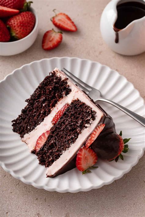 strawberry cake chefinoz
