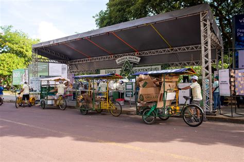 Parintins 2023 Espaço Sustentável Recicla Galera engaja população a