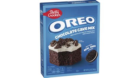 Betty Crocker Oreo Chocolate Cake Mix Chocolate Cake Baking Mix With Oreo Cookie Pieces 93 Oz