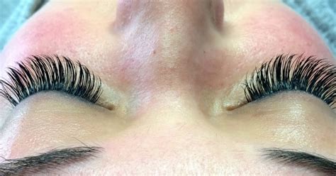 Professional Single Lash Volume And Classic Eyelash Extensions In Slc