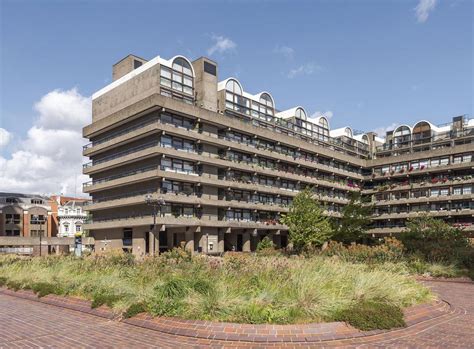 John Trundle Court London EC2Y Studio For Sale 495 000