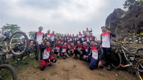 Journalist Mtb Libas Trek Sadarehe Majalengka